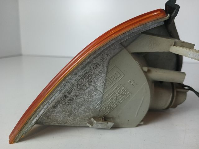 bontott SUZUKI SWIFT II Jobb első Irányjelző