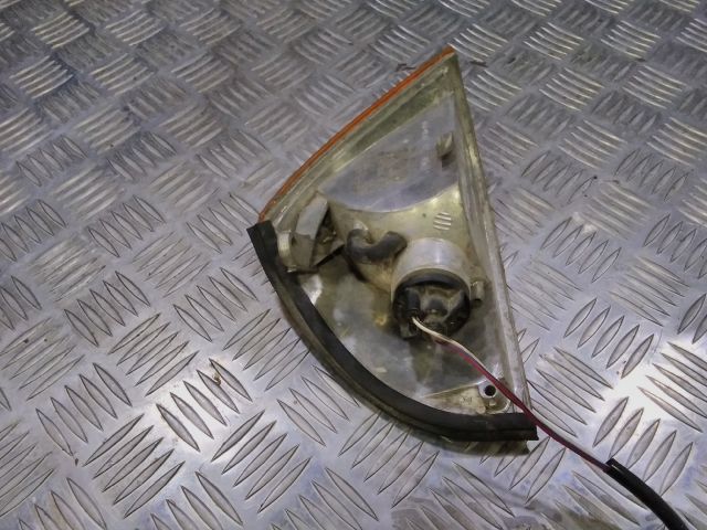 bontott SUZUKI SWIFT II Jobb első Irányjelző