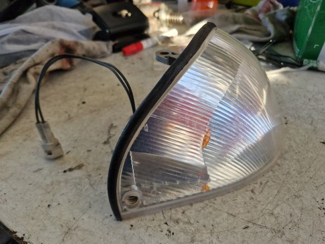 bontott SUZUKI SWIFT II Jobb első Irányjelző