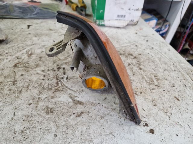 bontott SUZUKI SWIFT II Jobb első Irányjelző