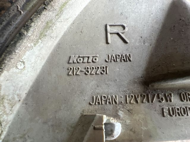 bontott SUZUKI SWIFT II Jobb első Irányjelző