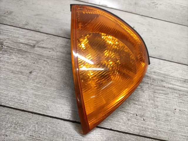 bontott SUZUKI SWIFT II Jobb első Irányjelző