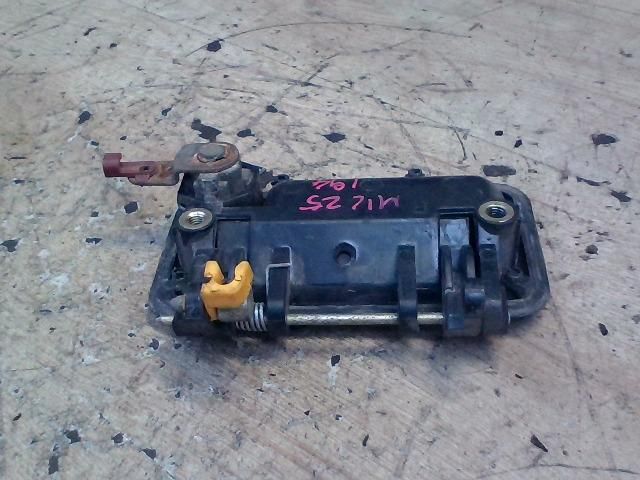 bontott SUZUKI SWIFT II Jobb első Külső Kilincs