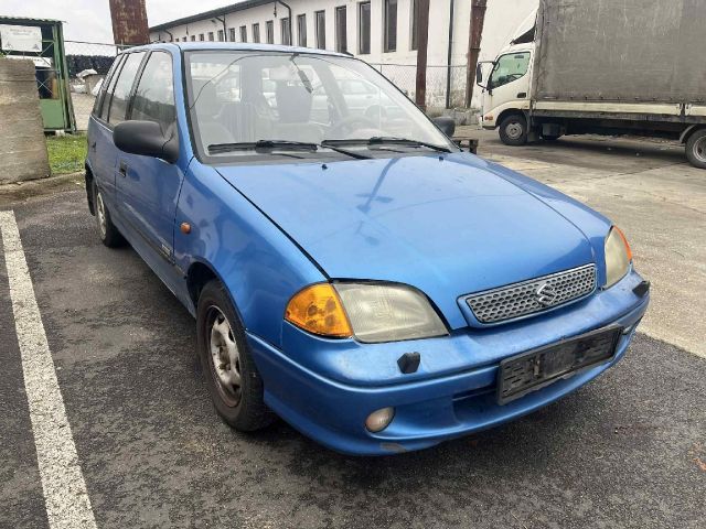bontott SUZUKI SWIFT II Jobb első Sárvédő Irányjelző