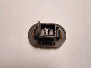 bontott SUZUKI SWIFT II Jobb első Sárvédő Irányjelző