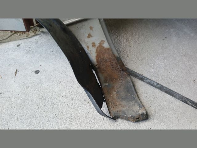 bontott SUZUKI SWIFT II Jobb első Sárvédő