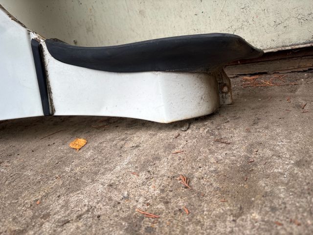 bontott SUZUKI SWIFT II Jobb első Sárvédő