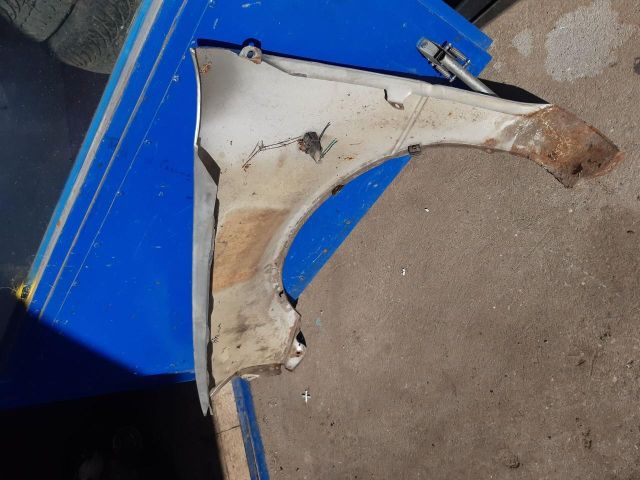 bontott SUZUKI SWIFT II Jobb első Sárvédő