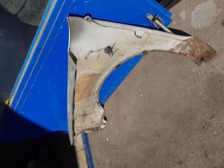 bontott SUZUKI SWIFT II Jobb első Sárvédő