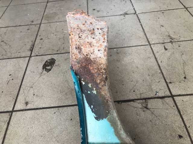 bontott SUZUKI SWIFT II Jobb első Sárvédő