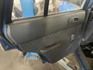 bontott SUZUKI SWIFT II Jobb első Ülés