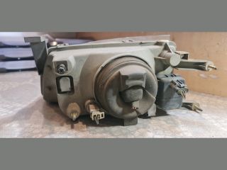 bontott SUZUKI SWIFT II Jobb Fényszóró