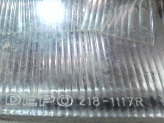 bontott SUZUKI SWIFT II Jobb Fényszóró