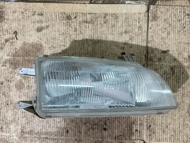 bontott SUZUKI SWIFT II Jobb Fényszóró