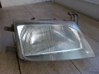 bontott SUZUKI SWIFT II Jobb Fényszóró