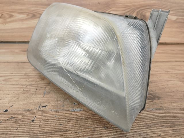 bontott SUZUKI SWIFT II Jobb Fényszóró