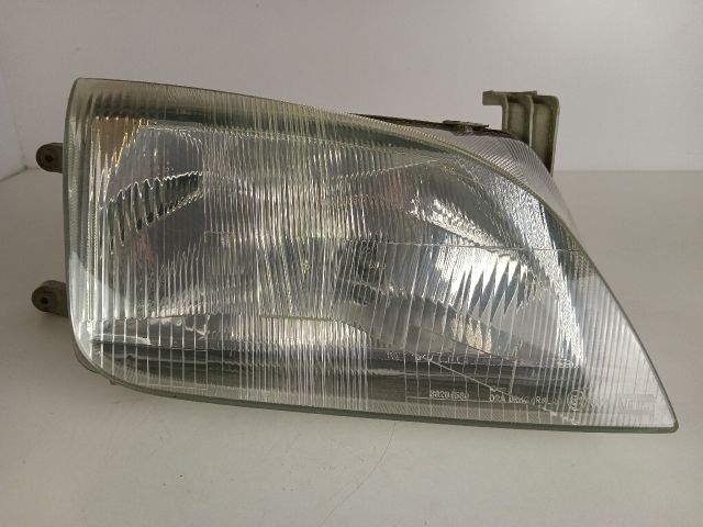 bontott SUZUKI SWIFT II Jobb Fényszóró