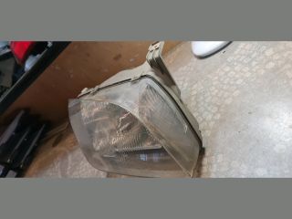 bontott SUZUKI SWIFT II Jobb Fényszóró