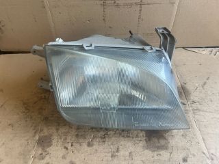 bontott SUZUKI SWIFT II Jobb Fényszóró