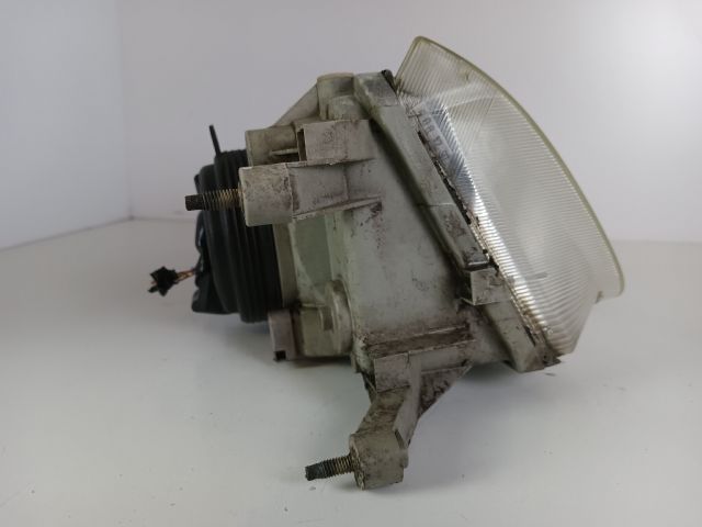 bontott SUZUKI SWIFT II Jobb Fényszóró