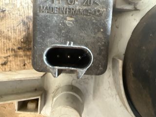 bontott SUZUKI SWIFT II Jobb Fényszóró