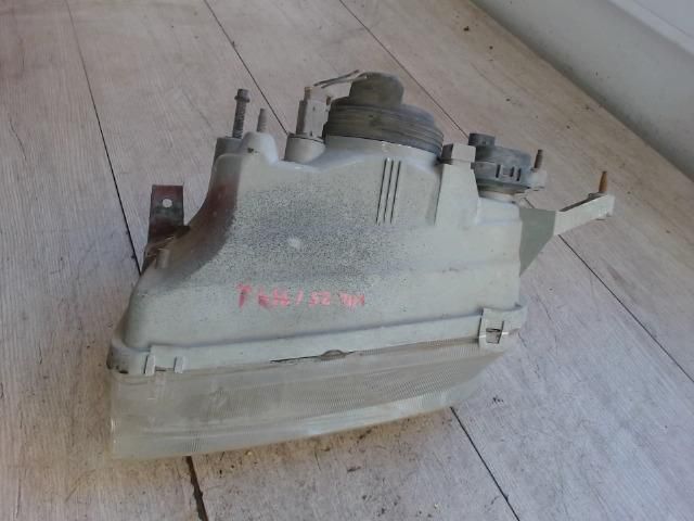 bontott SUZUKI SWIFT II Jobb Fényszóró