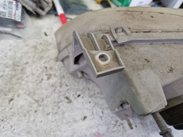 bontott SUZUKI SWIFT II Jobb Fényszóró