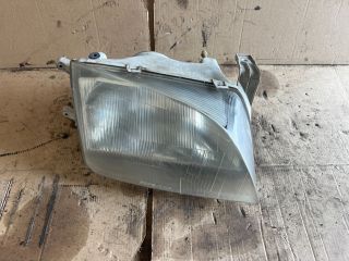 bontott SUZUKI SWIFT II Jobb Fényszóró