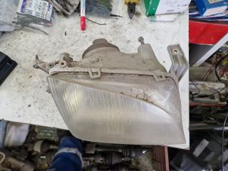 bontott SUZUKI SWIFT II Jobb Fényszóró