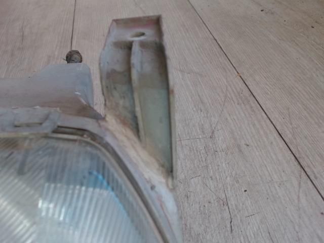 bontott SUZUKI SWIFT II Jobb Fényszóró