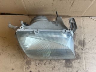 bontott SUZUKI SWIFT II Jobb Fényszóró