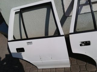 bontott SUZUKI SWIFT II Jobb hátsó Ablak