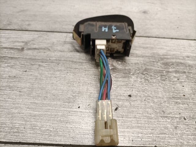 bontott SUZUKI SWIFT II Jobb hátsó Ablakemelő Kapcsoló