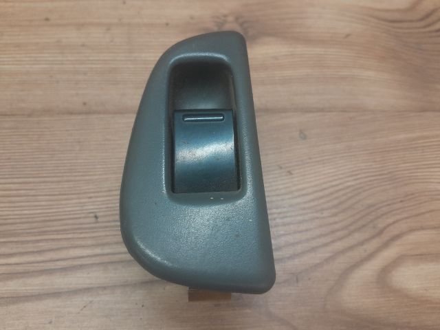 bontott SUZUKI SWIFT II Jobb hátsó Ablakemelő Kapcsoló