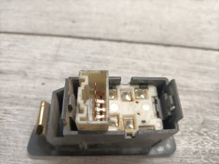 bontott SUZUKI SWIFT II Jobb hátsó Ablakemelő Kapcsoló