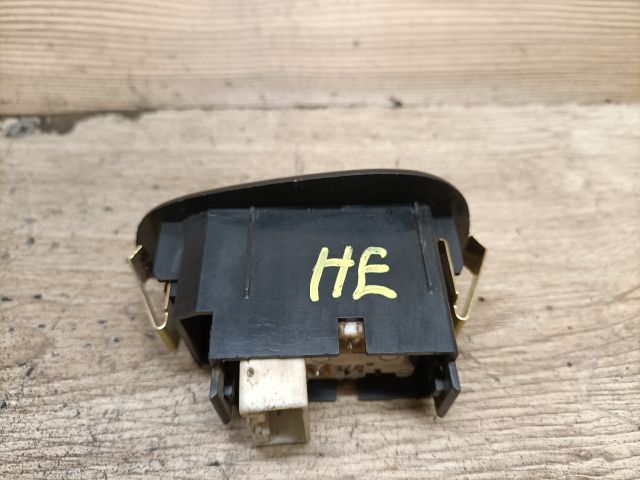 bontott SUZUKI SWIFT II Jobb hátsó Ablakemelő Kapcsoló