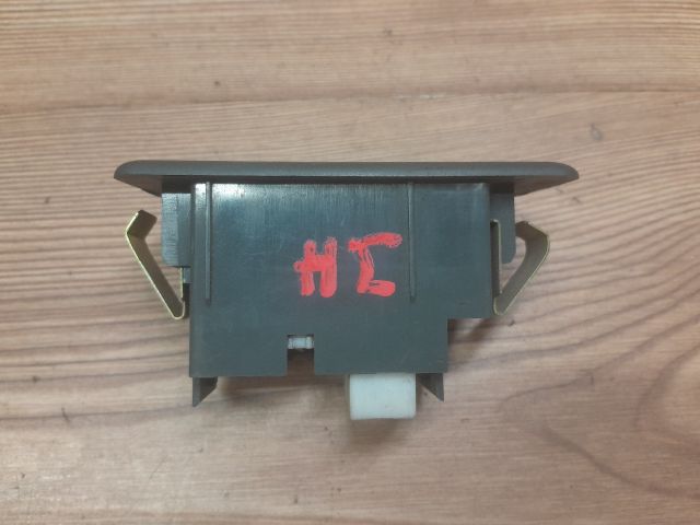 bontott SUZUKI SWIFT II Jobb hátsó Ablakemelő Kapcsoló