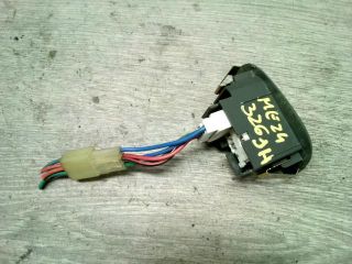 bontott SUZUKI SWIFT II Jobb hátsó Ablakemelő Kapcsoló