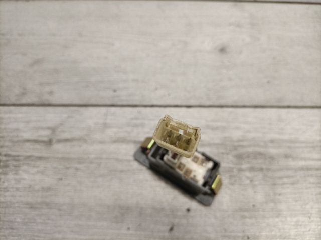 bontott SUZUKI SWIFT II Jobb hátsó Ablakemelő Kapcsoló