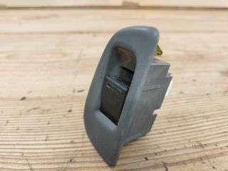 bontott SUZUKI SWIFT II Jobb hátsó Ablakemelő Kapcsoló