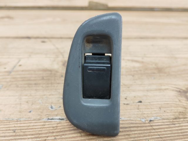 bontott SUZUKI SWIFT II Jobb hátsó Ablakemelő Kapcsoló