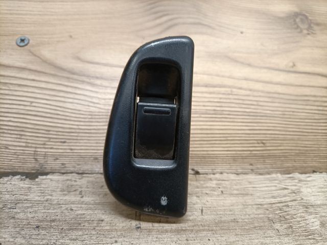 bontott SUZUKI SWIFT II Jobb hátsó Ablakemelő Kapcsoló