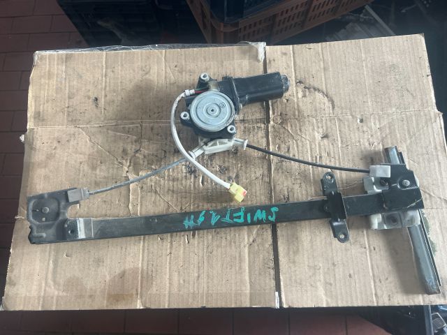 bontott SUZUKI SWIFT II Jobb hátsó Ablakemelő Szerkezet (Elektromos)