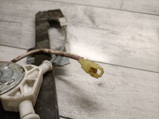 bontott SUZUKI SWIFT II Jobb hátsó Ablakemelő Szerkezet (Elektromos)