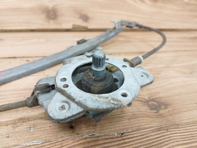 bontott SUZUKI SWIFT II Jobb hátsó Ablakemelő Szerkezet (Mechanikus)