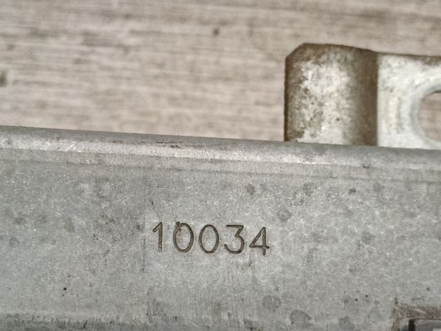 bontott SUZUKI SWIFT II Jobb hátsó Ablakemelő Szerkezet (Mechanikus)