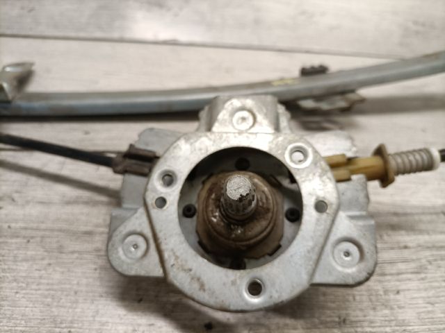 bontott SUZUKI SWIFT II Jobb hátsó Ablakemelő Szerkezet (Mechanikus)
