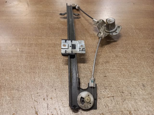 bontott SUZUKI SWIFT II Jobb hátsó Ablakemelő Szerkezet (Mechanikus)