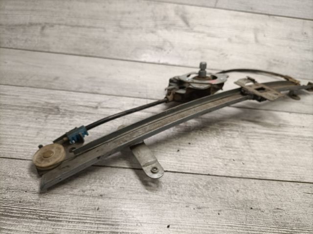 bontott SUZUKI SWIFT II Jobb hátsó Ablakemelő Szerkezet (Mechanikus)