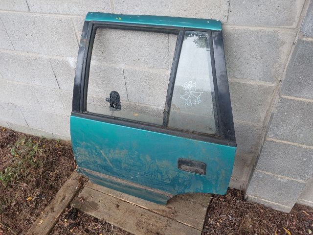 bontott SUZUKI SWIFT II Jobb hátsó Ajtó (Részeivel)